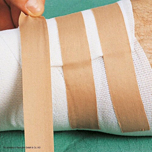 Porofix Heftpflaster hautfarben, 5 m x 2,5 cm Produktbild Front View L