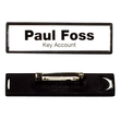 Namensschild CLIP CARD mit Plattennadel 17x67mm schwarzer Rahmen Durable 8133-01 (PACK=25 STÜCK) Produktbild